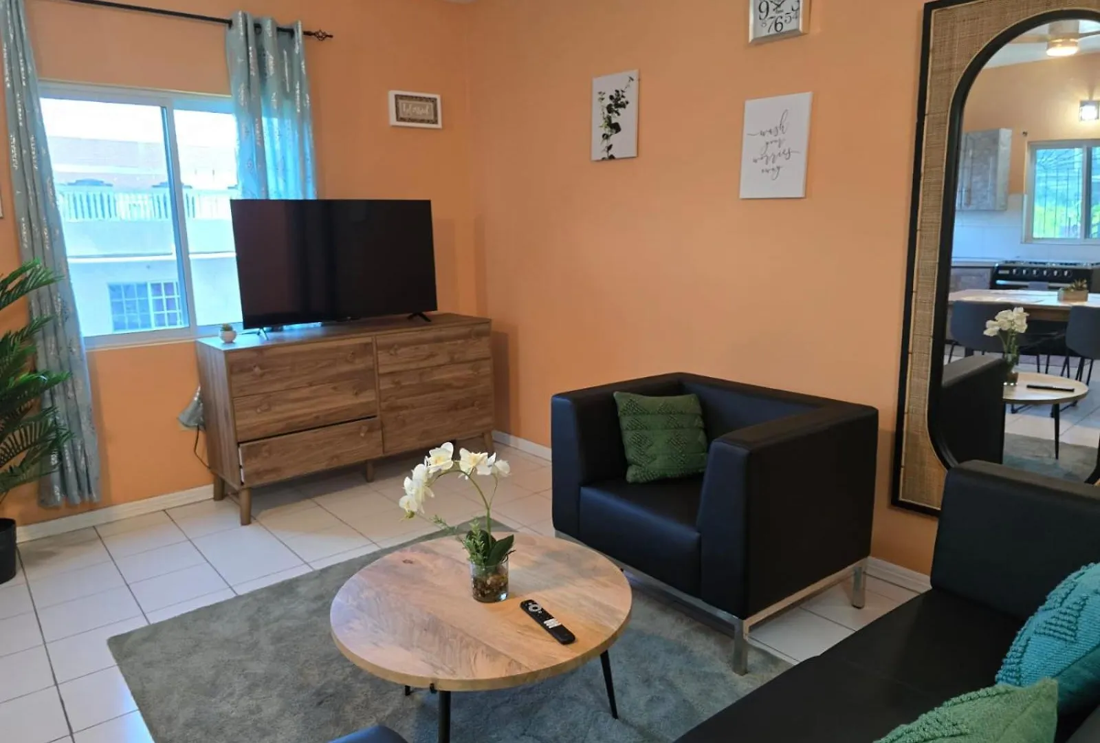 Paradise Apartments Montego Bay