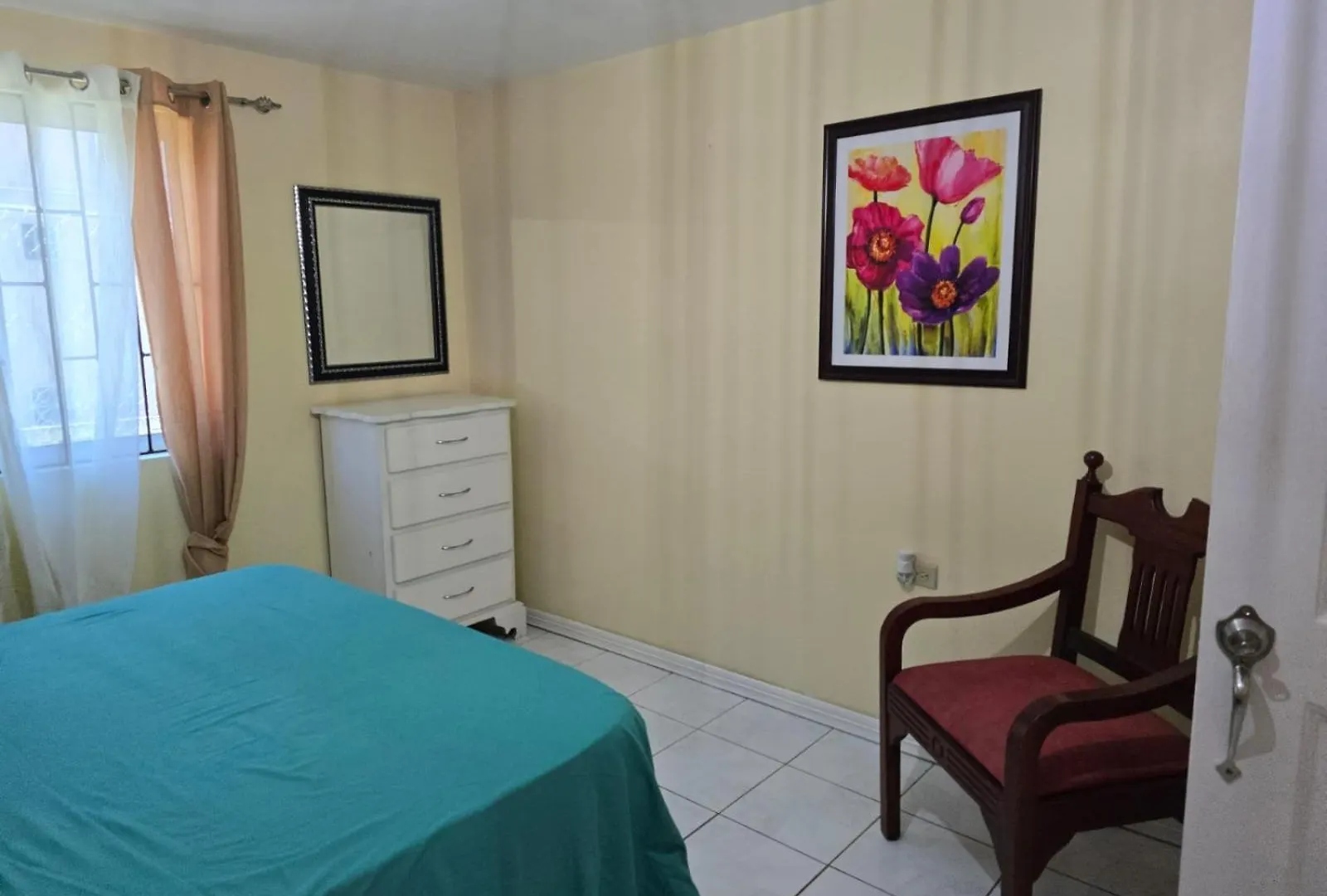 Paradise Apartments Montego Bay