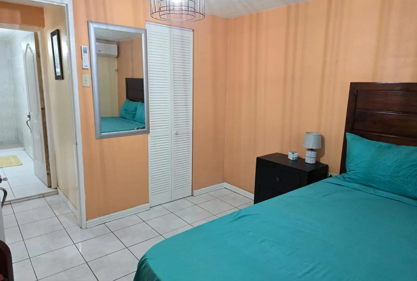 Paradise Apartments Montego Bay