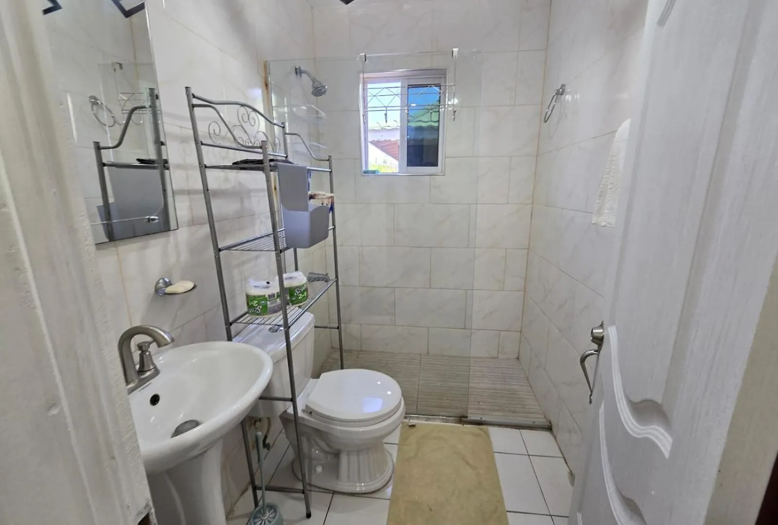 Paradise Apartments Montego Bay Jamaica